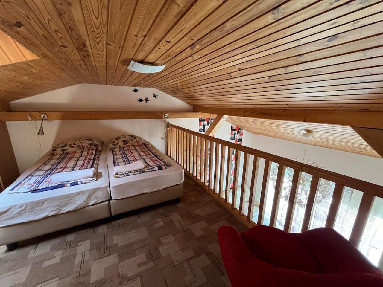City Apartman Haz Balatonlelle Exterior foto